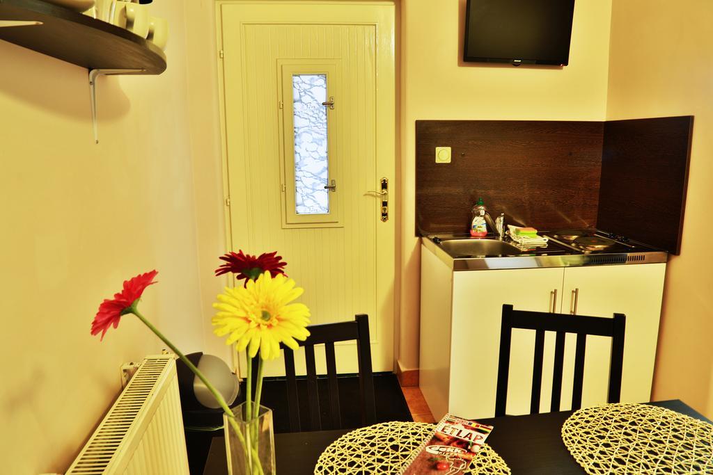 Aranyhid Vendeghaz Hotell Makó Rum bild