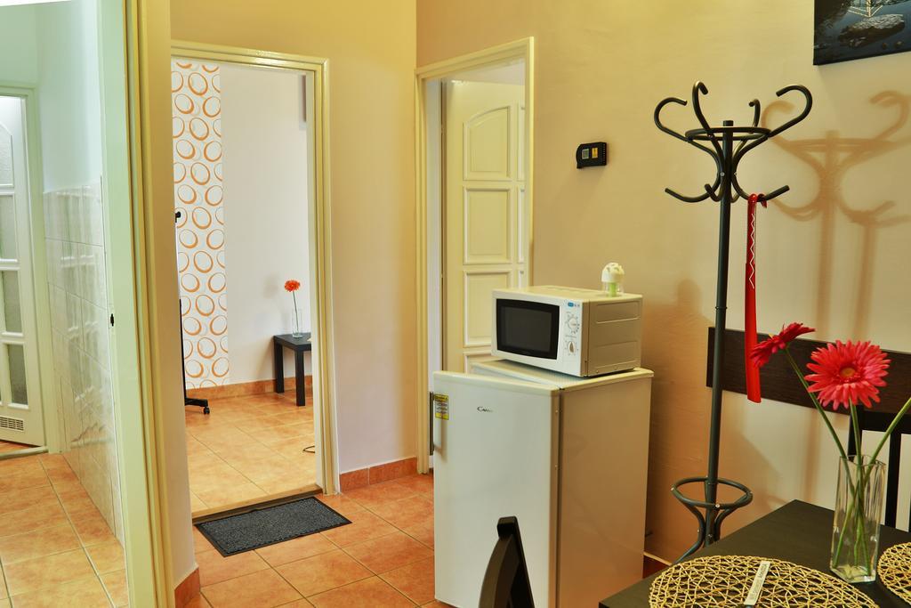 Aranyhid Vendeghaz Hotell Makó Rum bild